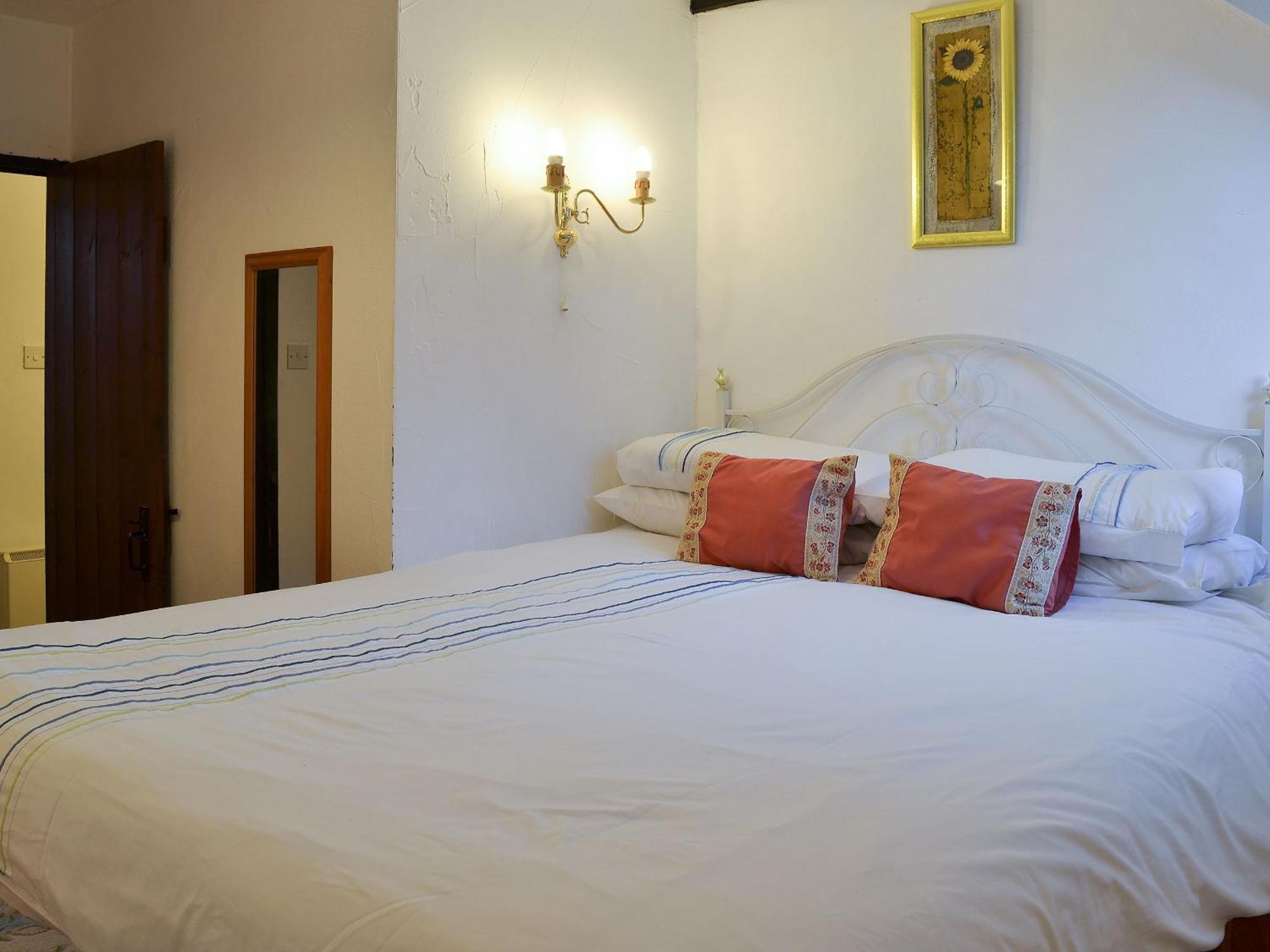Honeysuckle Cottage West Down Екстер'єр фото